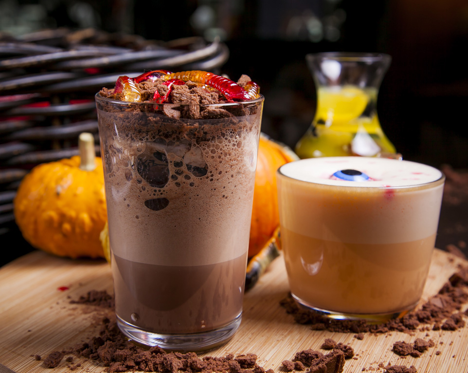 wake-cup-coffee-point_cacao-s-chervyamy-capucino-s-glazomjpg